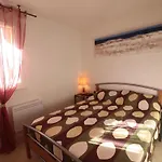 Apartamento Superbe T3 Climatise En Rdc, 6 Pers, Acces Et Parking Prive - Fr-1-472-214